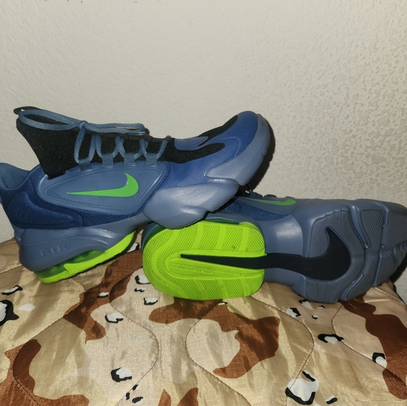 Nike Air Trainers - Picture 8 of 10